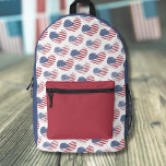 Mochila Impresa Bandera estadounidense azul blanco rojo Patriótico<br><div class="desc">Bandera Patriótica Estadounidense Rústica Patrón Corazón Impresa Mochila. Presenta un patrón rústico o angustiado de corazones de la Bandera Americana para formar una divertida imagen roja, blanca y azul. Perfecto para el 4 de julio, Día de la Conmemoración, Día de los Veteranos y más! Ideal para regresar a la escuela...</div>