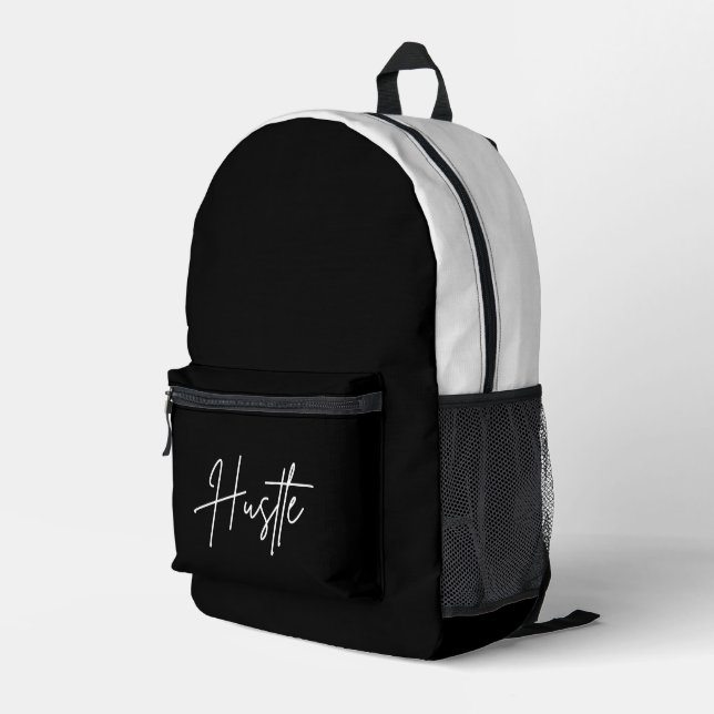 Mochila Impresa Black and White Backpack - Hustle Quote Bag (Esquina derecha trasera )