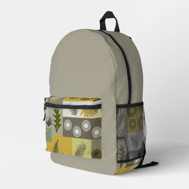 Mochila Impresa Color Tierra  (Esquina derecha trasera )