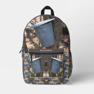 Mochila Impresa Cubo De Sap De Jarabe De Arce Sobre La Naturaleza