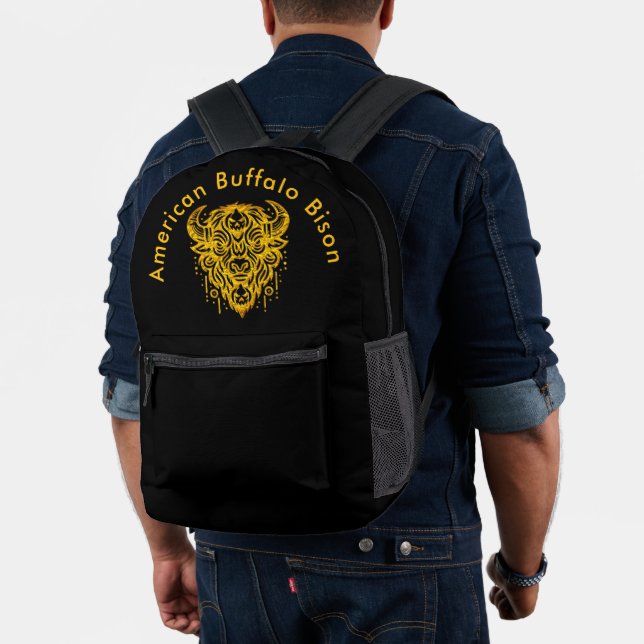 Mochila Impresa Diseño De Bisonte Intrincado Con Elementos Tribale (Insitu (Modelo))