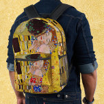 Mochila Impresa El beso de Gustav Klimt, vintage Art Nouveau<br><div class="desc">¡La pintura suprema del amor, un hermoso diseño con el que celebrar al El día de San Valentín! El Kiss (detalle) (1907-1908) de Gustav Klimt es un simbolismo de la época victoriana vintage del arte, el amor al arte y la pintura romántica de una pareja romántica en varios tonos de...</div>