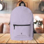 Mochila Impresa Elegante Sofisticado Clásico Monograma Lilac<br><div class="desc">Un elegante diseño mininalita con una tipografía clásica inicial y nombre en negro sobre un fondo púrpura de lavanda lila pastel. El accesorio personalizado perfecto que es fácil de personalizar para cualquier ocasión!</div>