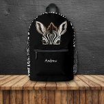 Mochila Impresa Funny Peeking Zebra<br><div class="desc">Esta linda mochila tiene la imagen de una adorable cebra rayada mirando sobre una pared. Los lados y la parte superior tienen un patrón de rayas de cebra en blanco y negro, mientras que el sólido bolsillo negro tiene texto en plata. Puedes poner tu nombre en el campo de texto,...</div>