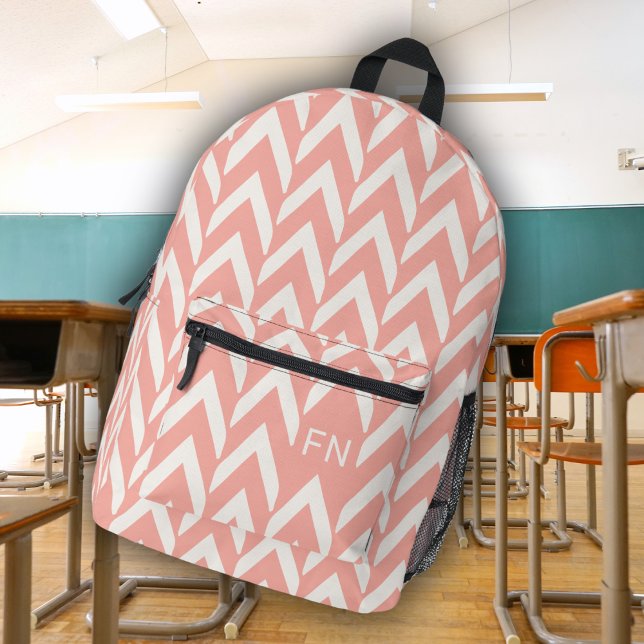 Mochila Impresa Iniciales de monograma de cheurón rosado moderno (Subido por el creador)