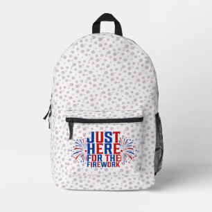 Mochila Impresa Justo Aquí Para Los Fuegos Artificiales Divertidos
