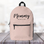 Mochila Impresa Mami | Niños de Mamá Moderna Llaman Rosa Rubor<br><div class="desc">Sencillamente,  diseño personalizado "mami" rosa chispeante en la tipografía minimalista moderna que se puede personalizar fácilmente con los nombres de los niños o su propio mensaje especial. ¡El regalo único perfecto para una nueva madre,  el día de la madre,  el cumpleaños de la madre o simplemente porque sí!</div>