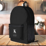 Mochila Impresa Minimalista moderno y elegante monograma negro<br><div class="desc">Un diseño vertical minimalista en un estilo elegante en monocromo blanco y negro y en un gran monograma tipográfico inicial. El texto puede ser fácilmente personalizado para un diseño tan único como usted!</div>