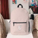 Mochila Impresa Moderna tipografía de monograma rosa de Rubor<br><div class="desc">Un diseño de mochila suavemente femenino con un diseño elegante de tu nombre y monograma con serios clásicos y una tipografía de escritura más ornamentada en una simetría equilibrada. Los tres elementos se mezclan con una sofisticada armonía y crean su propio logotipo de marca personal. Se muestra aquí con un...</div>