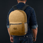 Mochila Impresa Monograma de malla geométrica marrón<br><div class="desc">Mochila con monograma de malla geométrica marrón impresa. Bolso accesorio de moda genial para todos. Malla geométrica triangular marrón con diseño de gradiente ombre de claro a oscuro. ¡Crea una mochila única y personalizada con un toque personalizado! Monograma moderno con tu inicial y tu nombre para ese toque personal extra....</div>