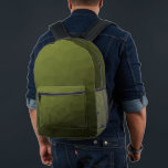 Mochila Impresa Patrón de malla geométrica gradiente verde del ejé<br><div class="desc">Mochila impresa del patrón de malla geométrica gradiente verde del ejército. Bolso de accesorios de moda de Guay para todos. Malla geométrica del triángulo verde del ejército con diseño de gradiente oscuro de luz a oscuridad.</div>
