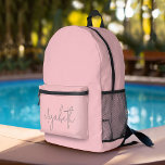 Mochila Impresa Rosa negro de moda - nombre gris de escritura mode<br><div class="desc">Un diseño mínimo con un fondo rosa rubor con un nombre escrito a mano,  caligrafía.</div>