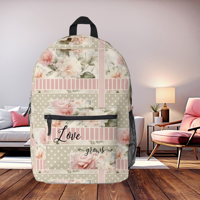 Mochila Impresa Rosas de acuarela de amor rosa verde bonito (Backpack featuring a pattern with pretty watercolor roses on pink and green with stripes and dots)