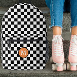 Mochila Impresa Tablero de cheques retro lindo Monograma negro y b<br><div class="desc">Esta divertida y elegante mochila personalizado presenta un patrón retro de tablero de ajedrez en blanco y negro. Se incluye una plantilla de texto inicial monograma - utilízala para personalizar tu mochila o eliminarla y el círculo, si prefieres no tener ningún monograma. ¡Esta mochila linda es perfecta para volver a...</div>