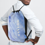 Mochila Moda Marble azul personalizado<br><div class="desc">Su nombre en letras de moda personaliza esta elegante bolsa de dibujo con un patrón de mármol azul,  blanco y dorado. Crea por ti mismo o dámela como regalo.</div>