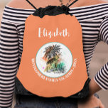 Mochila Naranja de vacaciones en familia de verano<br><div class="desc">Una elegante bolsa de cuerda floja incluye un ilustracion de vacaciones de verano con fondo naranja, además de su nombre y ocasión con letras de moda. Bolsas perfectas para llenar cosas divertidas para todos en sus vacaciones. *AÑADIR NOMBRE PRIMERO A BOLSA, añadir al carrito por cada nombre pedido. COINCIDIENDO elementos...</div>