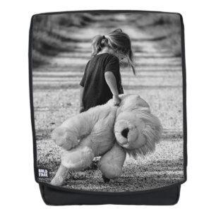 Mochila Niña y oso de peluche