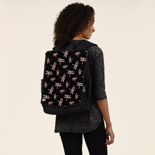 Mochila Patrón de errores de la libélula rosa (Puesto)