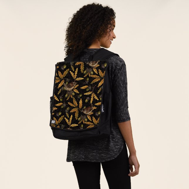Mochila Wrens y bellotas sobre negro (Puesto)