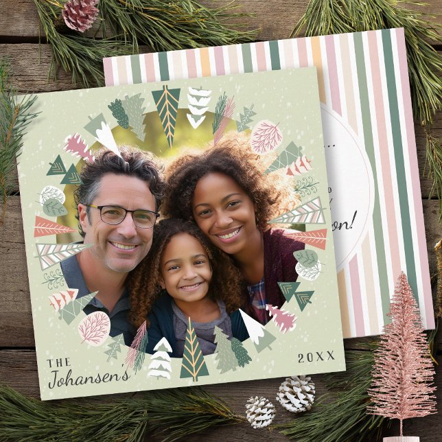 Moda Árboles de Navidad de época foto rosa VERDE (Chic Modern Trendy Vintage Christmas Trees in a circle, Christian, blessed, family, 2023, merry card)