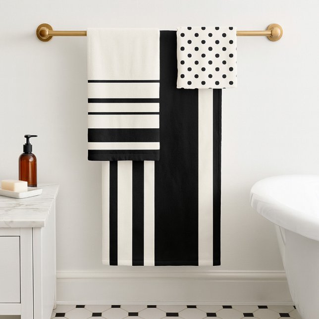 Moda Marfil Bandas Negras Puntos de Polka (A classic bathroom towel set in ivory and chic black with stripes and polka dots)