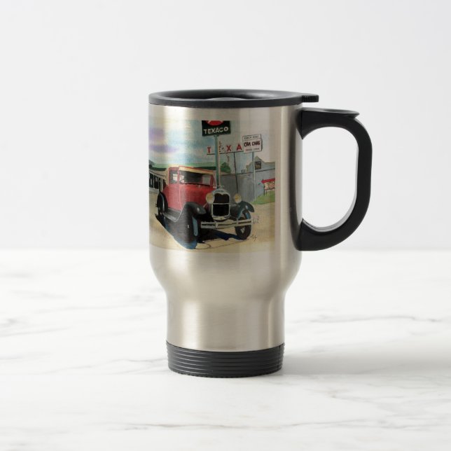 Modele una taza antigua del viaje en coche (Derecha)