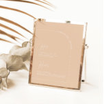 Modern Arch Tan Caligrafía Menú de bebidas con fir<br><div class="desc">Diseñado para coordinar con para la colección de invitaciones a bodas "Arches Minimalistas". Para cambiar detalles, haga clic en "Detalles". Para mover el texto o cambiar el tamaño, la fuente o el color, haga clic en "Editar usando la herramienta de diseño". Vea el enlace de la colección en esta página...</div>