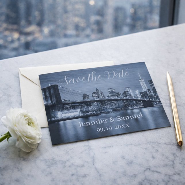 Modern Brooklyn Bridge NYC Navy Blue Cityscape (Subido por el creador)