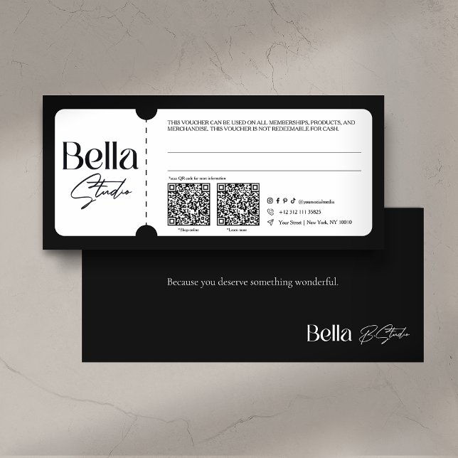 Modern Cosmetic Salon Gift Card (Subido por el creador)