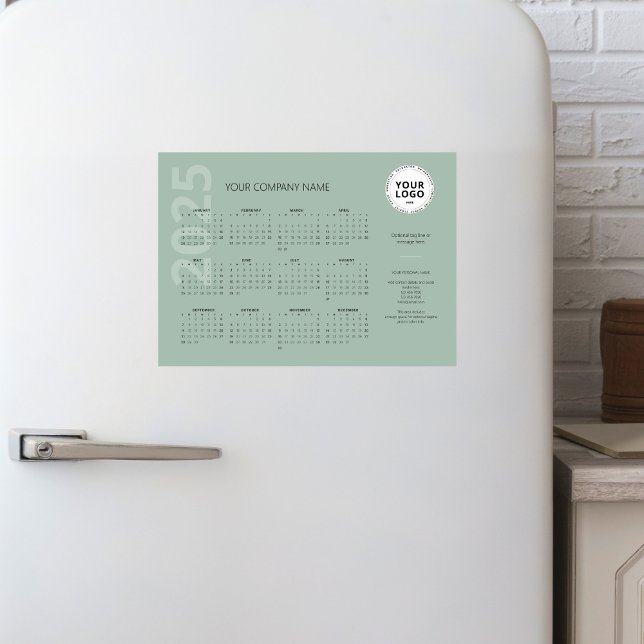 Modern Minimal Sage Green Business Calendar 2025 (Subido por el creador)