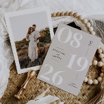 Modern Save the Date Photo Invitación Card<br><div class="desc">Nuestra minimalista y moderna tarjeta de foto de invitación de boda de fecha,  ahorra la manera perfecta de informar a tus amigos y familiares de tu próximo boda.</div>