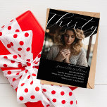Modern Thirty Black Photo 30 cumpleaños invitación<br><div class="desc">Elegante y moderno personalizable fotográfico tarjeta de 30 años</div>