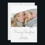 Modern Torn Photo 2026 Calendario Feliz Navidad<br><div class="desc">El calendario 2026 de Fotos desgarradas modernas en la navidad navideña de regreso. Celebra la temporada con estilo con esta moderna tarjeta de Navidades de fotos que incluye tu propia imagen enmarcada en forma de efecto de papel roto. Este minimalista diseño de tarjetas de vacaciones pone su foto delantera y...</div>