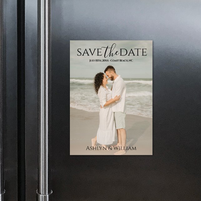 Modern Typography Photo Save the Date Magnet Card (Subido por el creador)