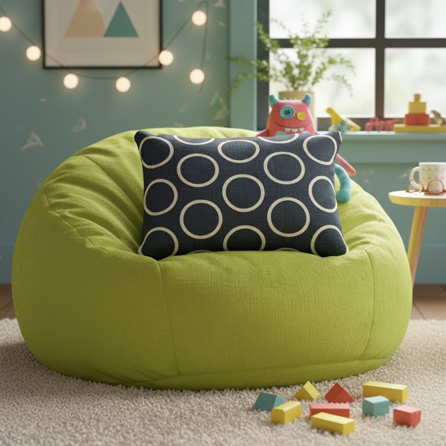 Moderna almohada de acento azul de la Marina Geomé (Modern geometric pattern pillow.)