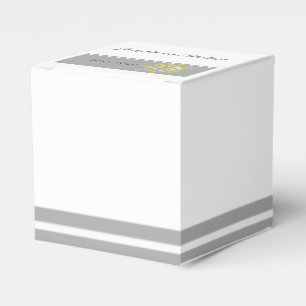 Moderna caja de flor plateada y Buttercup