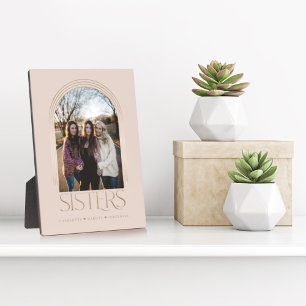 Moderna elegancia de las hermanas de marco de arco