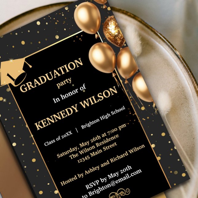 Moderna Esparkles de Oro Grad Invitación Negro (Celebrate your graduation in style with this Gold Sparkles Graduation Party Invitation. #sparkles)