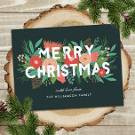 Moderna Feliz Navidad Negrita nombre de familia fl<br><div class="desc">Envíe alegría esta temporada navideña con estas coloridas postales de Navidades. Se componen de diferentes elementos florales e invernales (pino, hojas, flores, bayas, pinos, pinares y escarabajos) en un esquema de color rojo naranja, melocotón, coral, agua, verde azulado, verde, marrón y verde limón. La tipografía moderna dice "FELIZ NAVIDAD" en...</div>