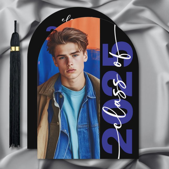 Moderna Invitación de Grado de Arco de Tipografía  (Subido por el creador)