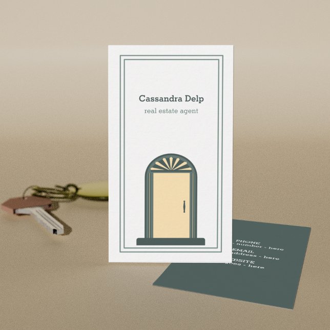 Moderna tarjeta de visita exclusiva para bienes ra (Subido por el creador)