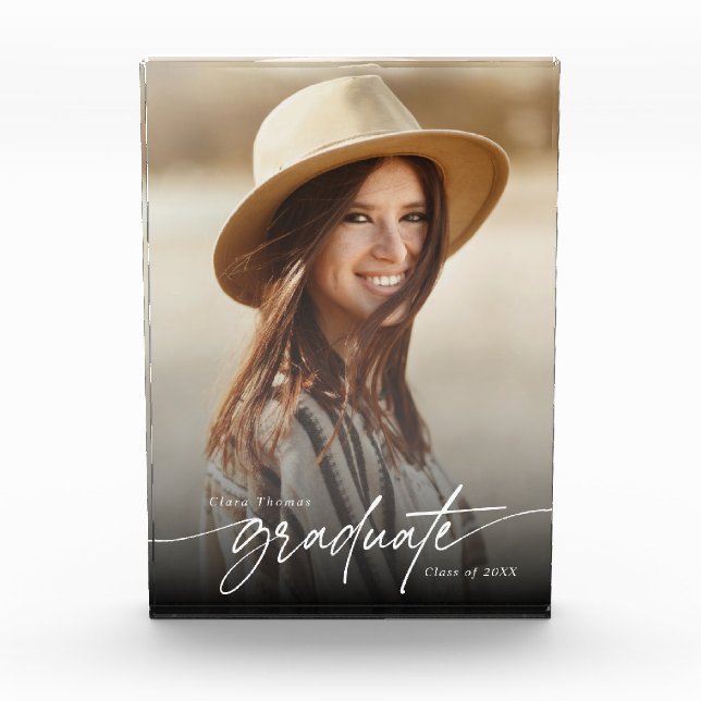 Moderna y elegante foto de graduados en blanco y n (Anverso)