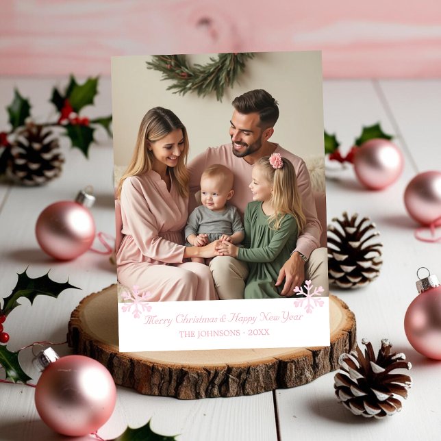 Modernas copas de nieve rosa con una tarjeta de va (Modern Pink Snowflakes one photo Holiday Card)