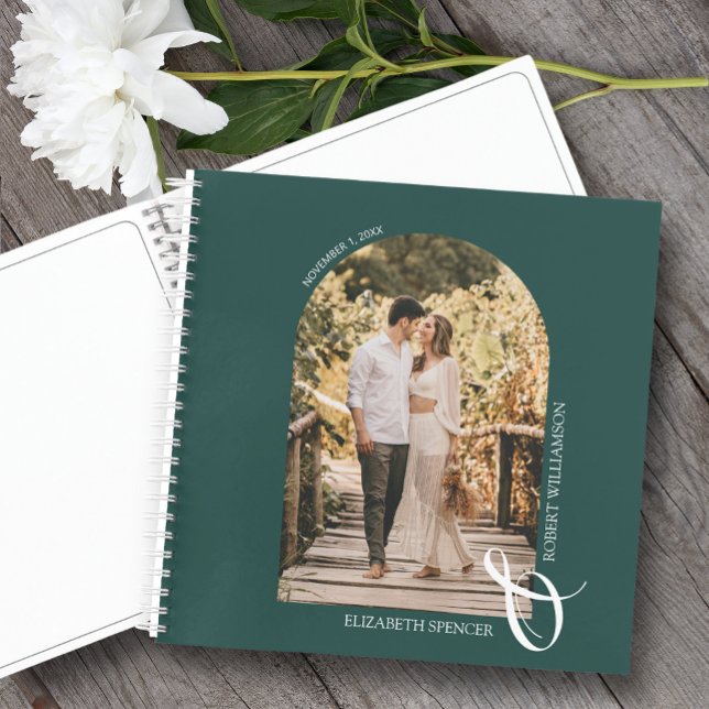 Moderno libro de invitados de Boda verde esmeralda (Change the pages to any of the styles available. LOTS of colors in our collection.)