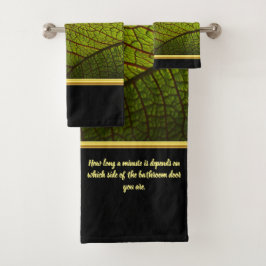 Moderno romántico con tow de baño negro de hojas d