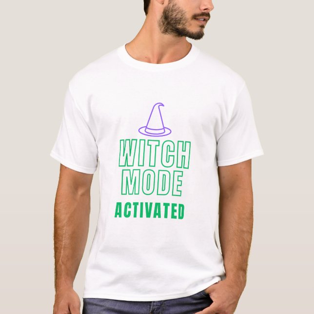 MODO BRUJA ACTIVADO – Camiseta de Halloween de Mag (Anverso)