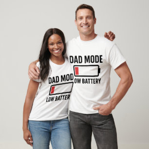 Modo papá: Batería baja - Camiseta Minimalista div