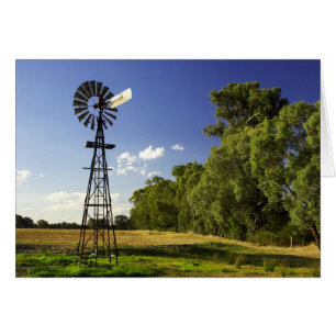 Molino de viento cerca de Hume Highway, Victoria,