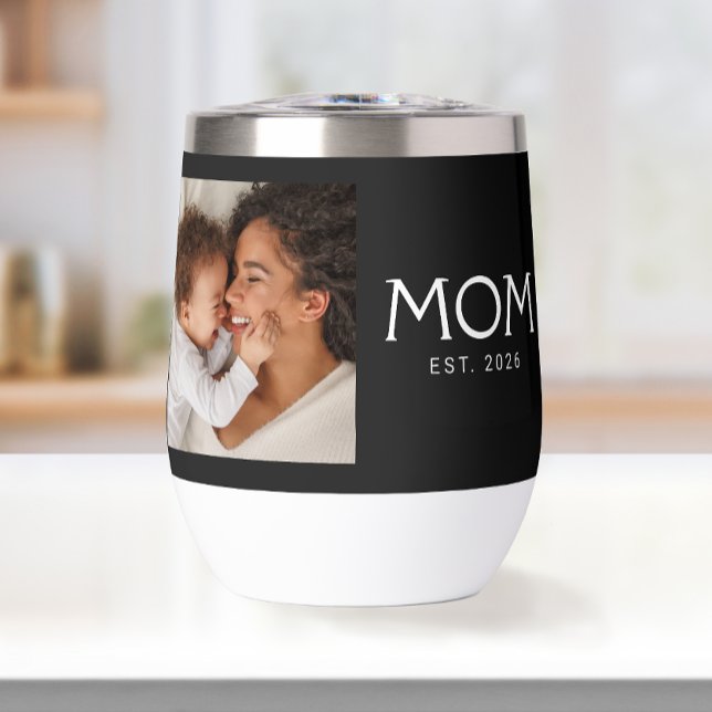 Mom Established Typography Black Photo (Subido por el creador)