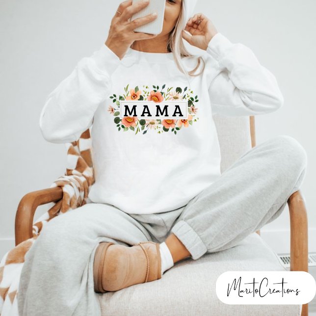 mom sweater t-shirt with flowers, minimalist desig (Subido por el creador)